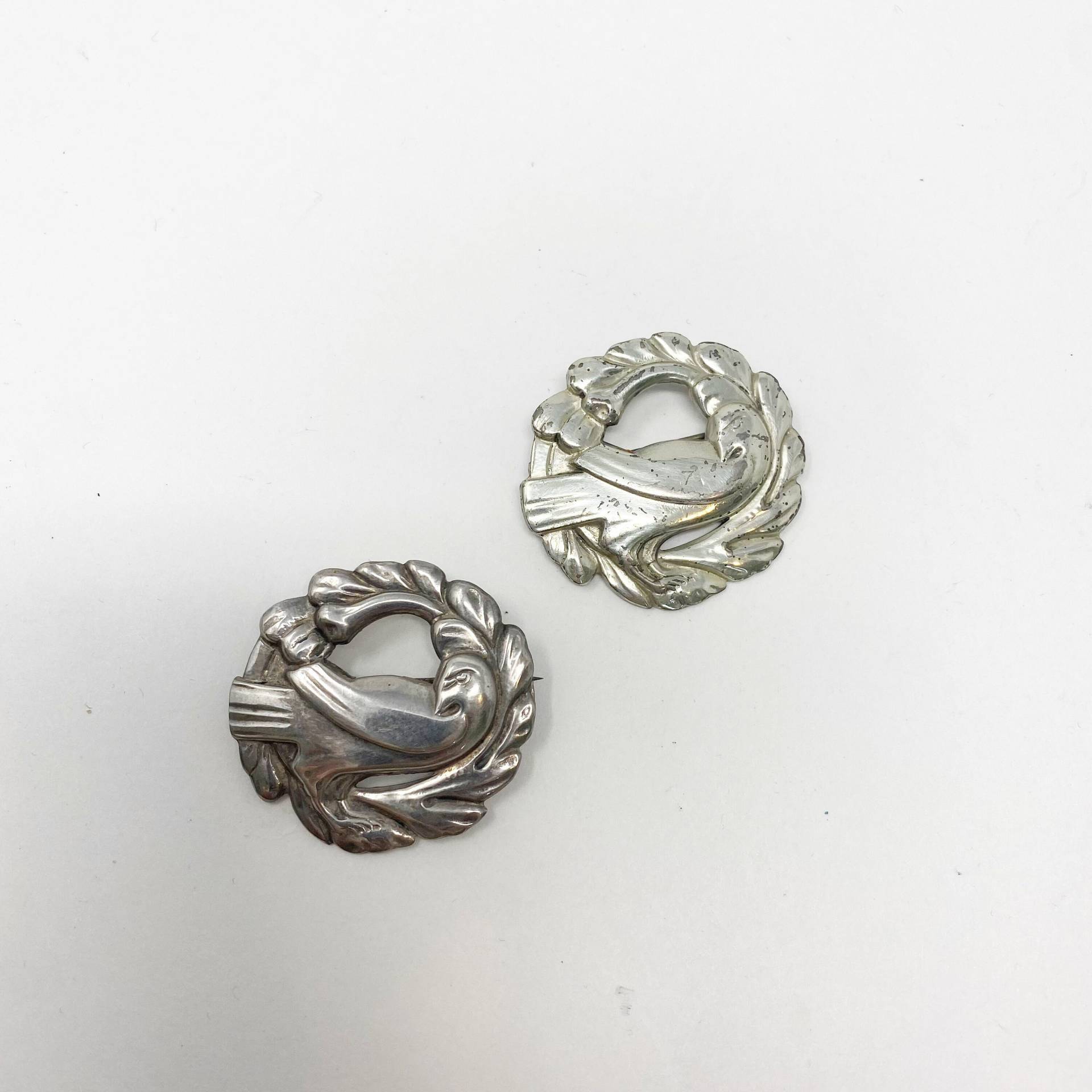 364 Zwei Coro Norseland Sterling Taube & Kranz Pin Set 364 Zwei Coro Norseland Sterling Taube & Kranz Pin Set von Rosehillfinds