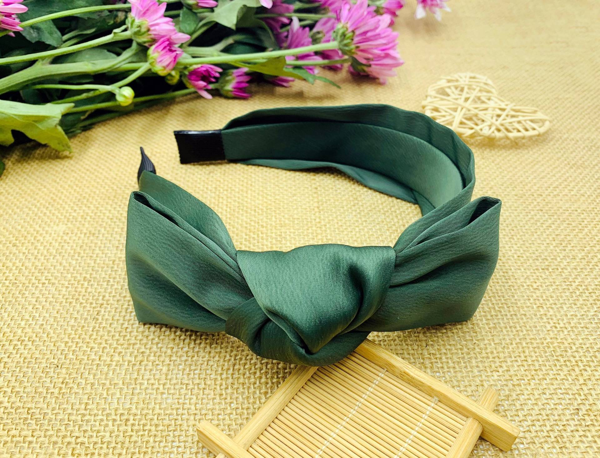 Army Green Satin Bow Stirnband, Army Geknotetes Stirnband, Stirnband Für Frauen, Breites Stirnband, Haarband Grün, Haarband Grün von Roselingling