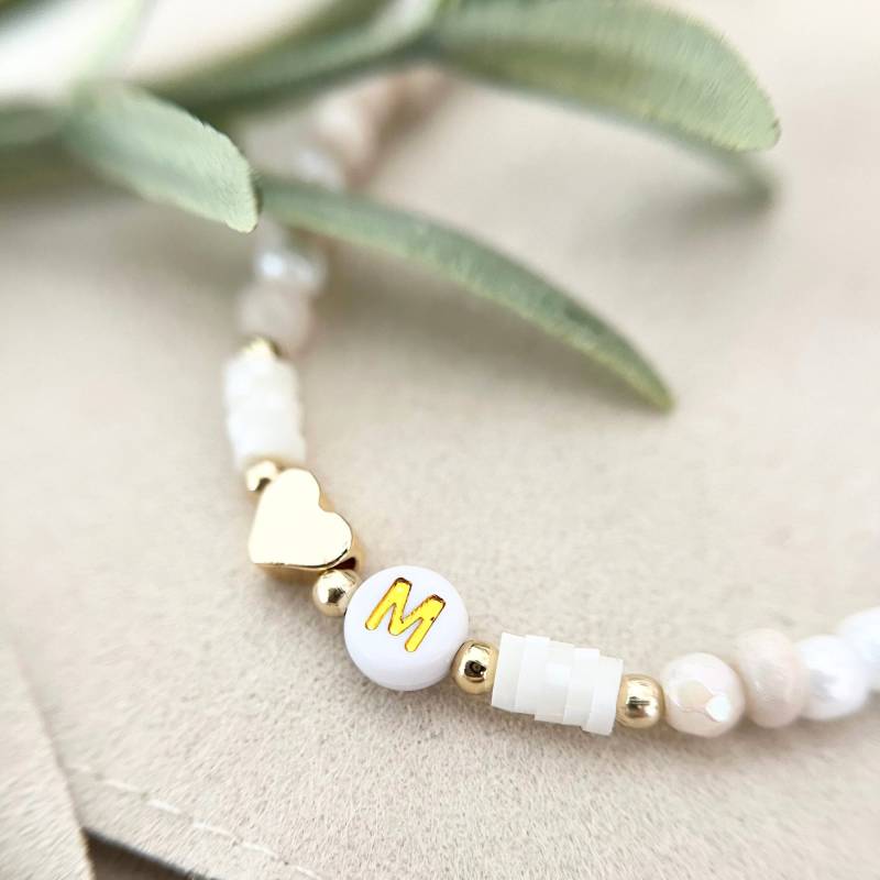 Diy Set Armband // Personalisiert, Herz & Naturstein Gold Beige Creme Weiß Rosa von RosemaryoliveDE