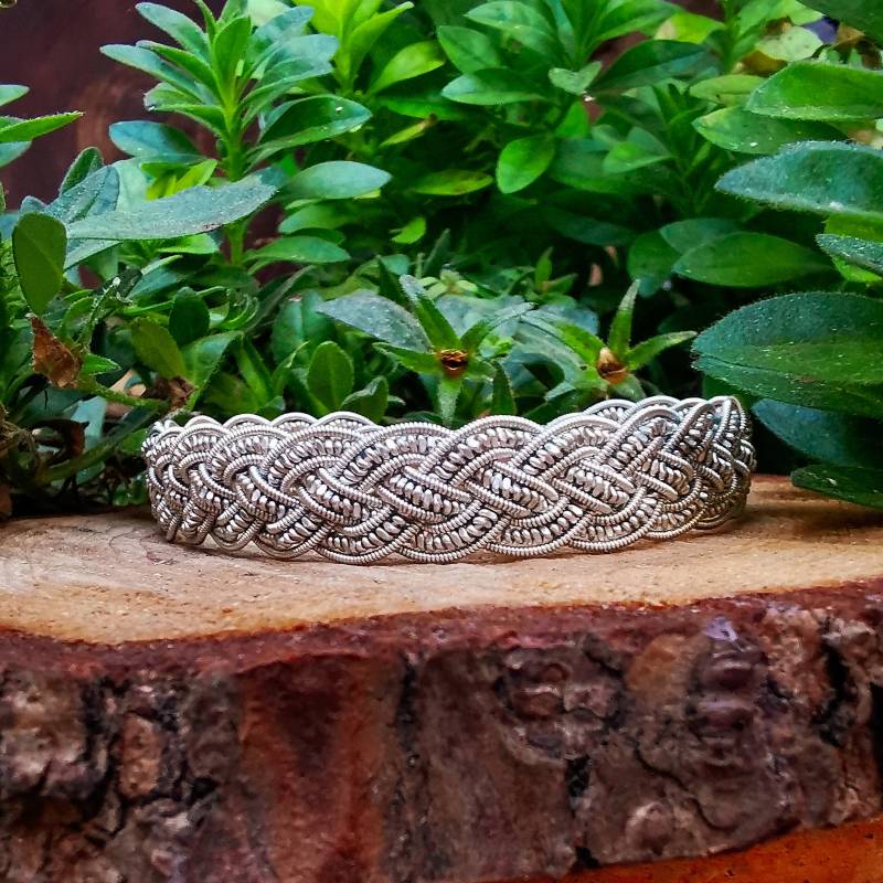 Armband Aus Zinnsilberdraht von Rosenkehlchen
