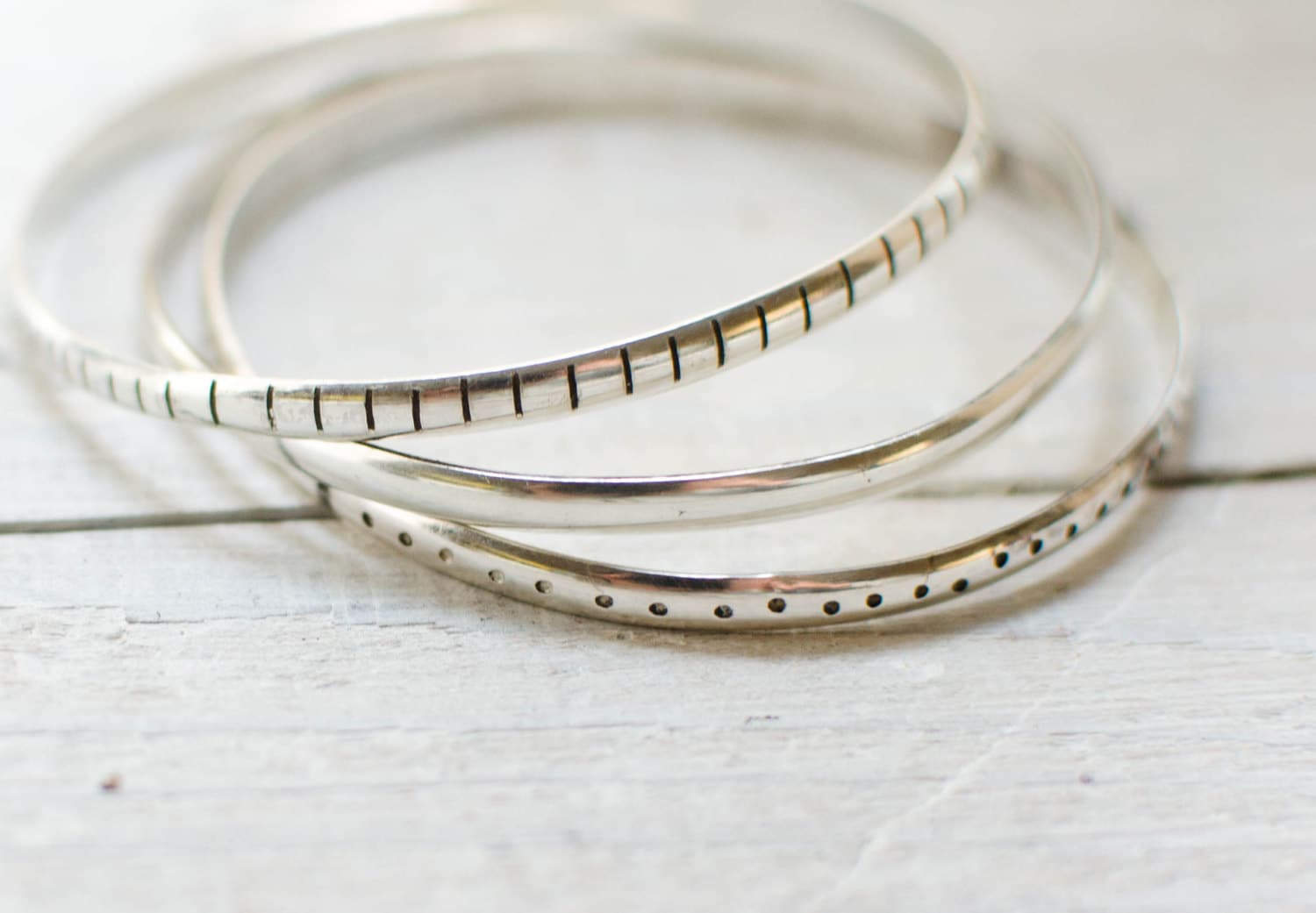 3 Armreifen Aus Massivem Silber, Mm, Auf Bestellung, Linie, Spitze, Schlicht, Zeitlos, Ethnisch, Minimalistisch 3 Armreifen Aus Massivem Silber, Mm, Auf Bestellung, Linie, Spitze, Schlicht, Zeitlos, Ethnisch, Minimalistisch von Rosepoudre