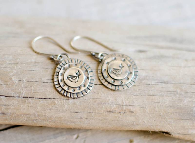 Massiver Silberohrring, 925, Zart, Vogel, Kreis, Grafisch, Minimalistisch Massiver Silberohrring, 925, Zart, Vogel, Kreis, Grafisch, Minimalistisch von Rosepoudre