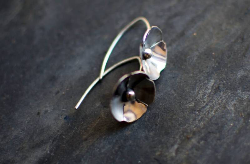 Massiver Silberohrring, Blume, Frühling, Natur, Süß Massiver Silberohrring, Blume, Frühling, Natur, Süß von Rosepoudre