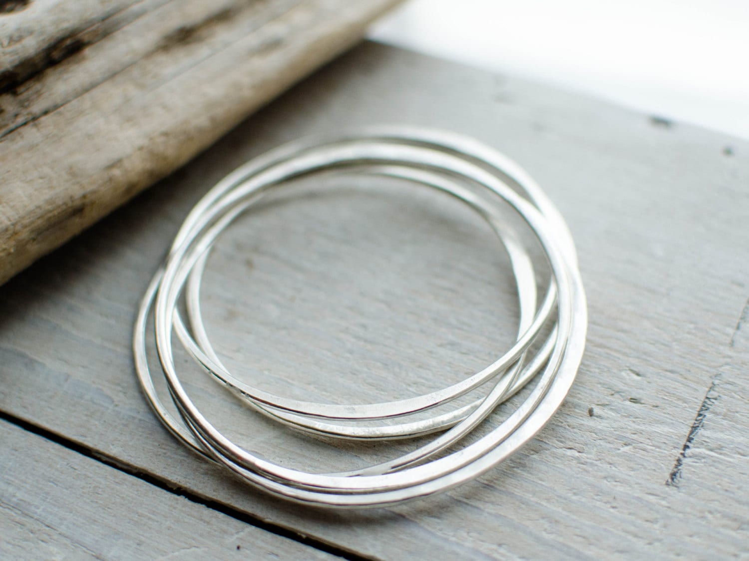 Weekly Silver 3 Armreif Aus Massivem Silber, 2 Mm Unregelmäßig, Schlicht, Zeitlos, Weekly, Minimalistisch Weekly Silver 3 Armreif Aus Massivem Silber, 2 Mm Unregelmäßig, Schlicht, Zeitlos, Weekly, Minimalistisch von Rosepoudre