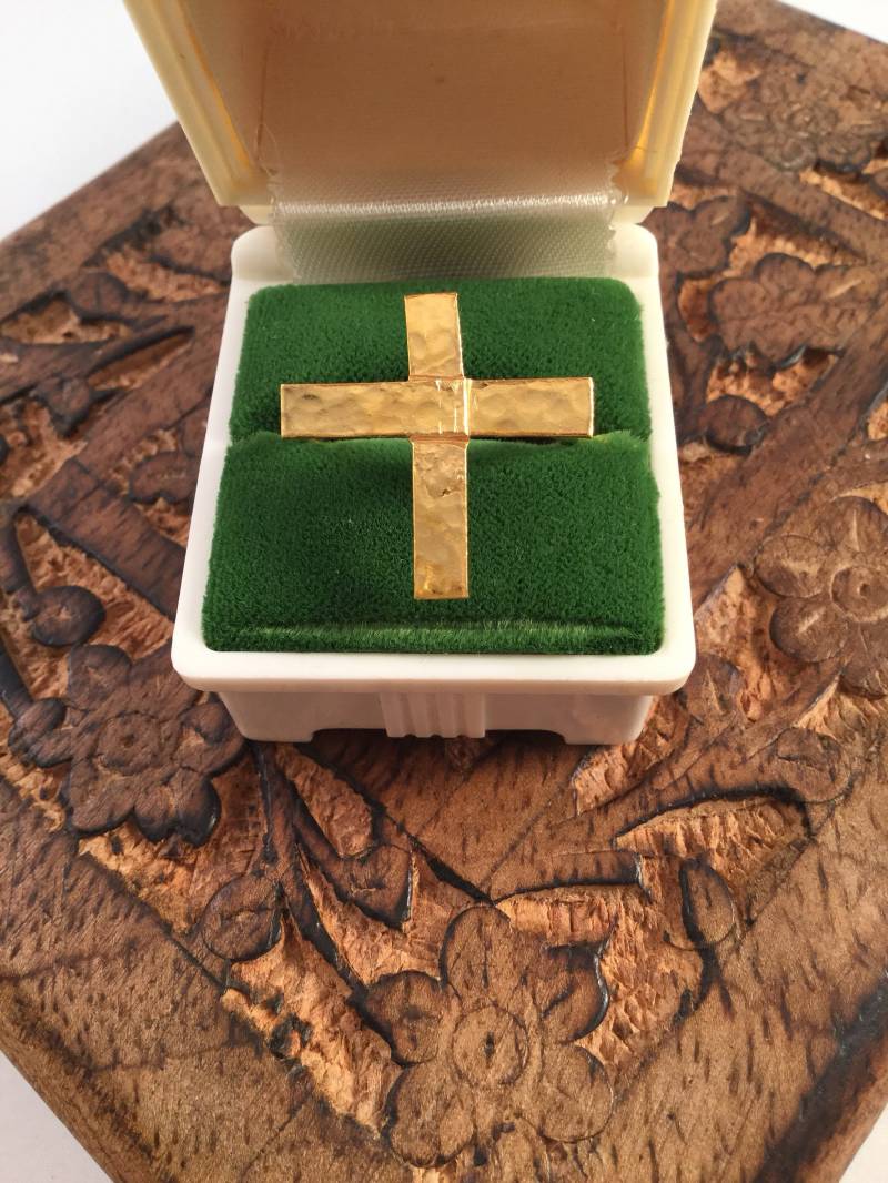 Handwerker Von Hand Gemacht Brutalist Kreuz Schmuck Gold Ring Größe R Vintage Religiöse Handgemachter Handwerker Von Hand Gemacht Brutalist Kreuz Schmuck Gold Ring Größe R Vintage Religiöse Handgemachter von Roseworthysvintage