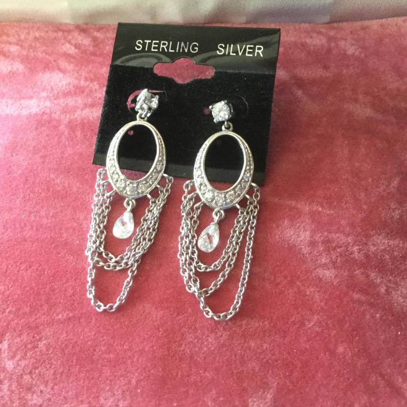 Jahrgang Oroton O Sterling Silber Kette Und Quarz Ohrringe Neue Alte Lager Noch Auf Karte Jahrgang Oroton O Sterling Silber Kette Und Quarz Ohrringe Neue Alte Lager Noch Auf Karte von Roseworthysvintage