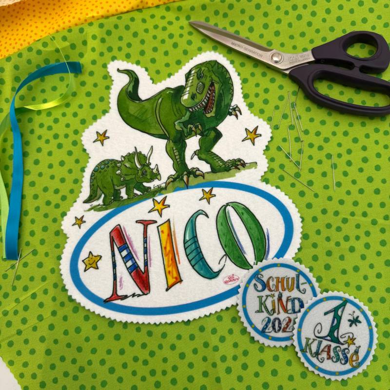 Namen Aufnäher, Tyrannosaurus , Triceratops Dinosaurier Applikation, 2025, Diy Schultüte, Zuckertüte, Einschulung, Rosirosinchen von RosiRosinchen