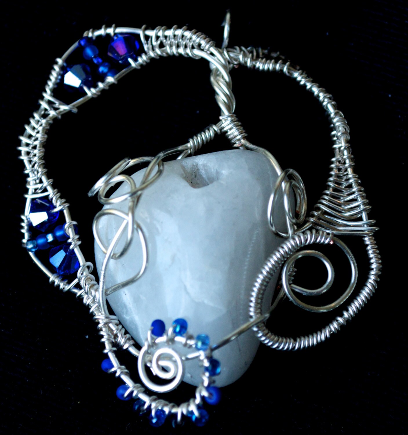 Wire Wrapped Beach Stone Halskette Wire Wrapped Beach Stone Halskette von RosiesArtSoup