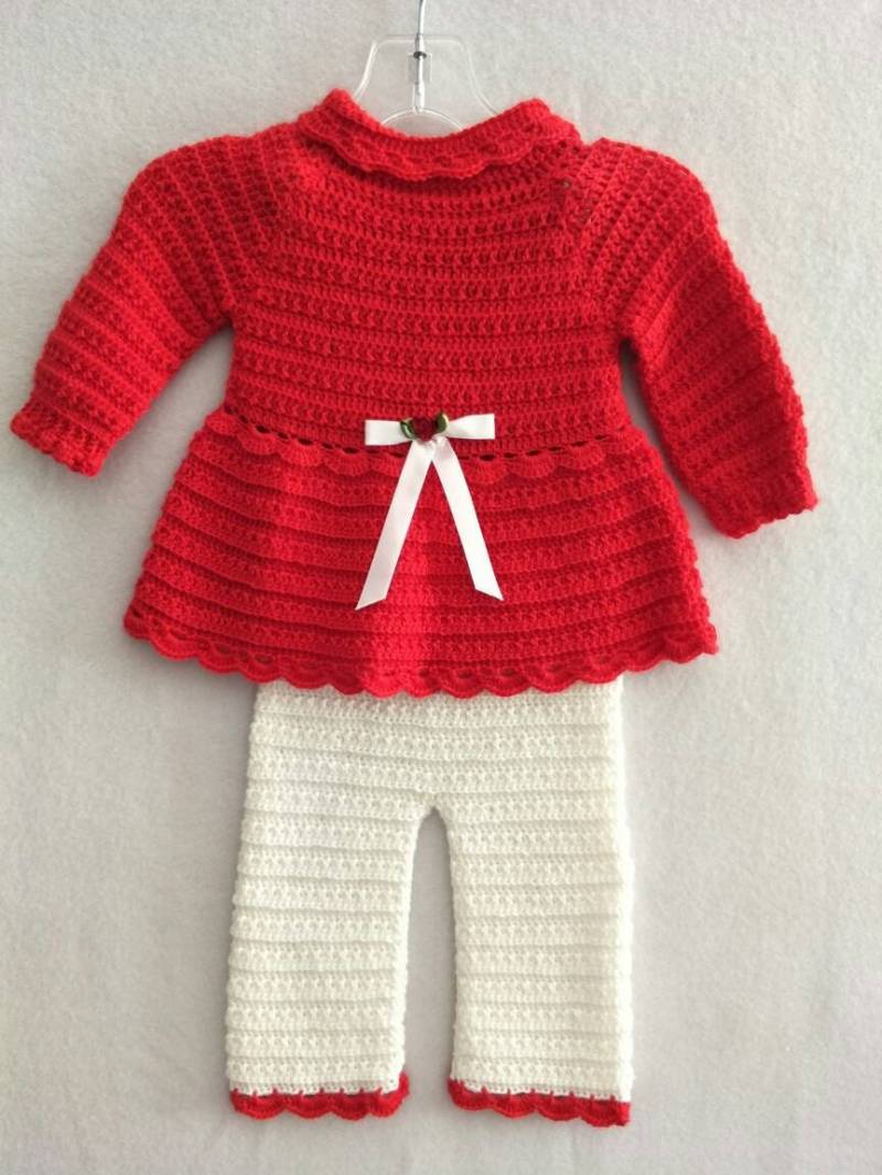 Schöne Rote Und Weiße Weihnachten Hose Anzug Mit Passendem Stirnband von RosiesBabyCrochet