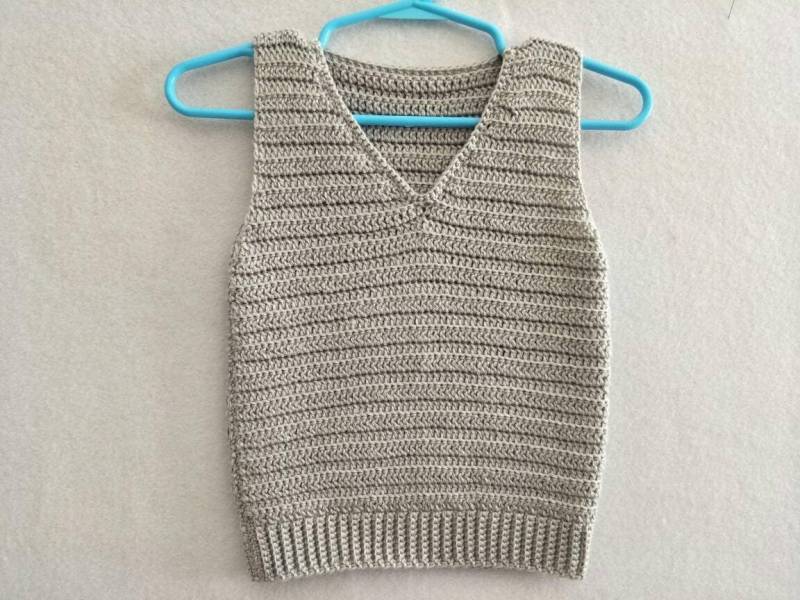 Weichen Grauen Jungen Weste Weichen Grauen Jungen Weste von RosiesBabyCrochet