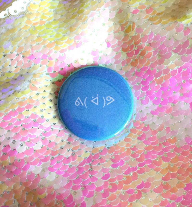 Happy Go Lucky Emoticon Pin Happy Go Lucky Emoticon Pin von RosiesThingFactory