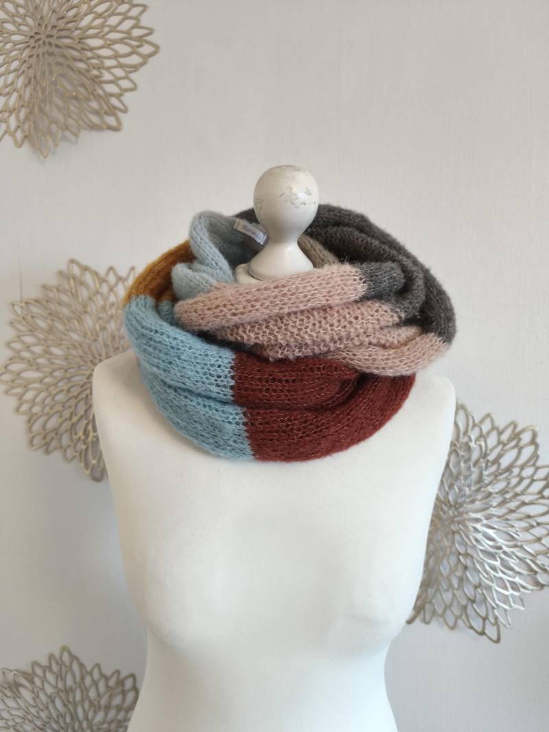 Alpaka Seide Loop Wolke Color Blocking, Loopschal, Gestrickter Loop, Feiner Strickloop Damen, Frühlings Schal Braun, Herbst Geschenk Beige von RosnicDesign