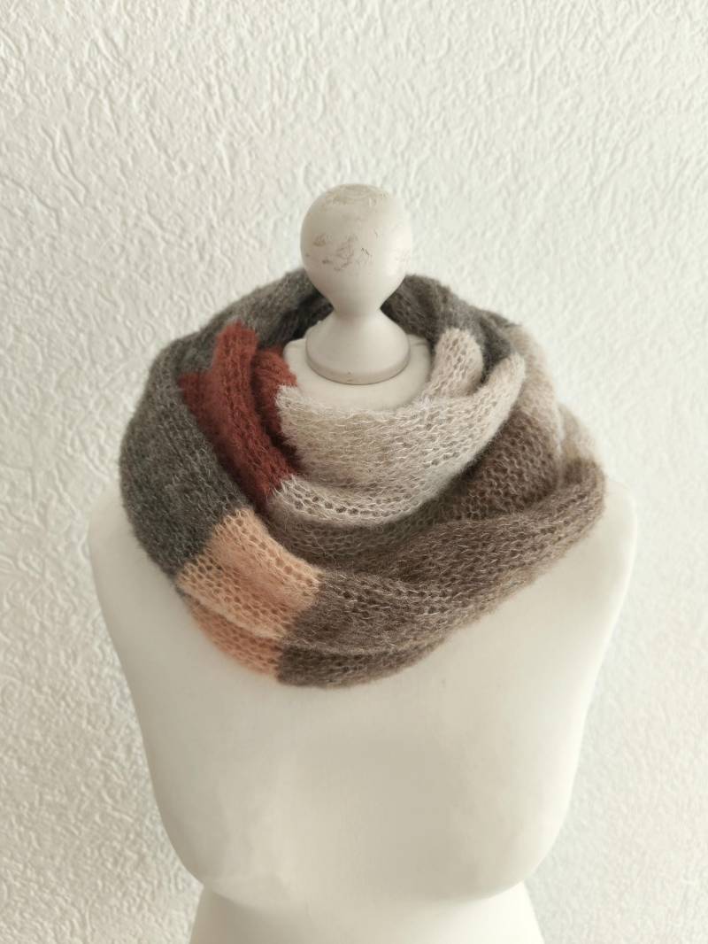 Alpaka Seide Loop Wolke Color Blocking, Loopschal Damen, Feiner Strickloop, Frühlings Herbst Schal Geschenk Weihnachten Braun Beige von RosnicDesign