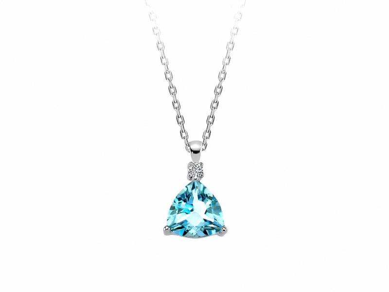 Trillion Sky Blue Topas Anhänger Lab-Grown Diamant, 8K Weißgold Halskette von RosyLabDiamonds
