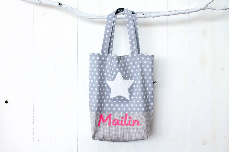 Umhängetasche Für Kinder Mit Namen Oder Text von Rothfuesschen