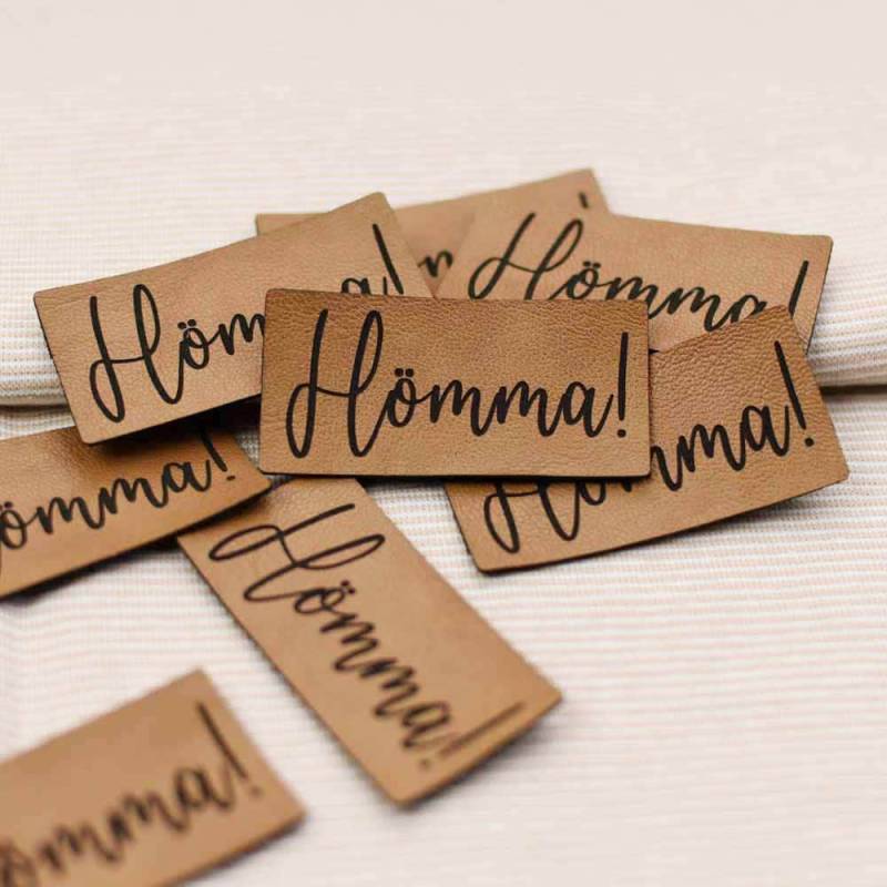 Label Aufnäher Kunstleder Hömma von Rotkaehlchen