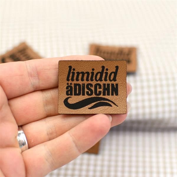 Label Aufnäher Kunstleder Limidid Ädischn von Rotkaehlchen