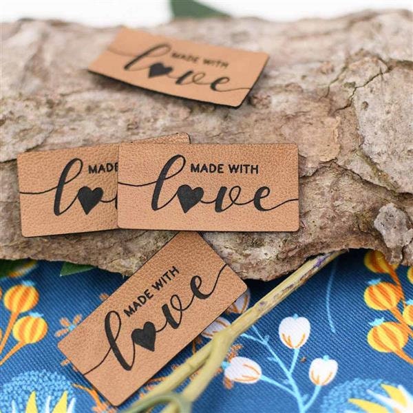 Label Aufnäher Kunstleder Made With Love Label Aufnäher Kunstleder Made With Love von Rotkaehlchen