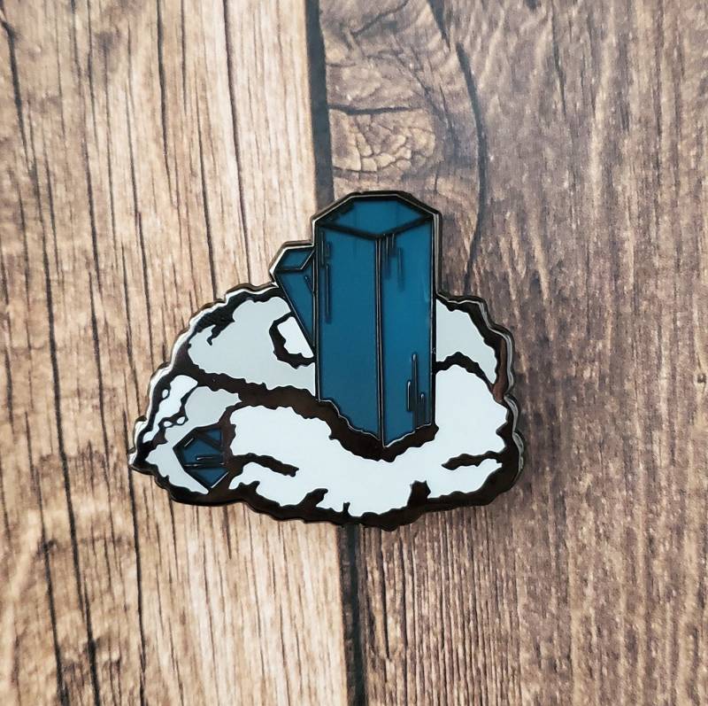 Smaragd Beryll Transluzent Und Perleneffekt Emaille Pin von Rotoodle