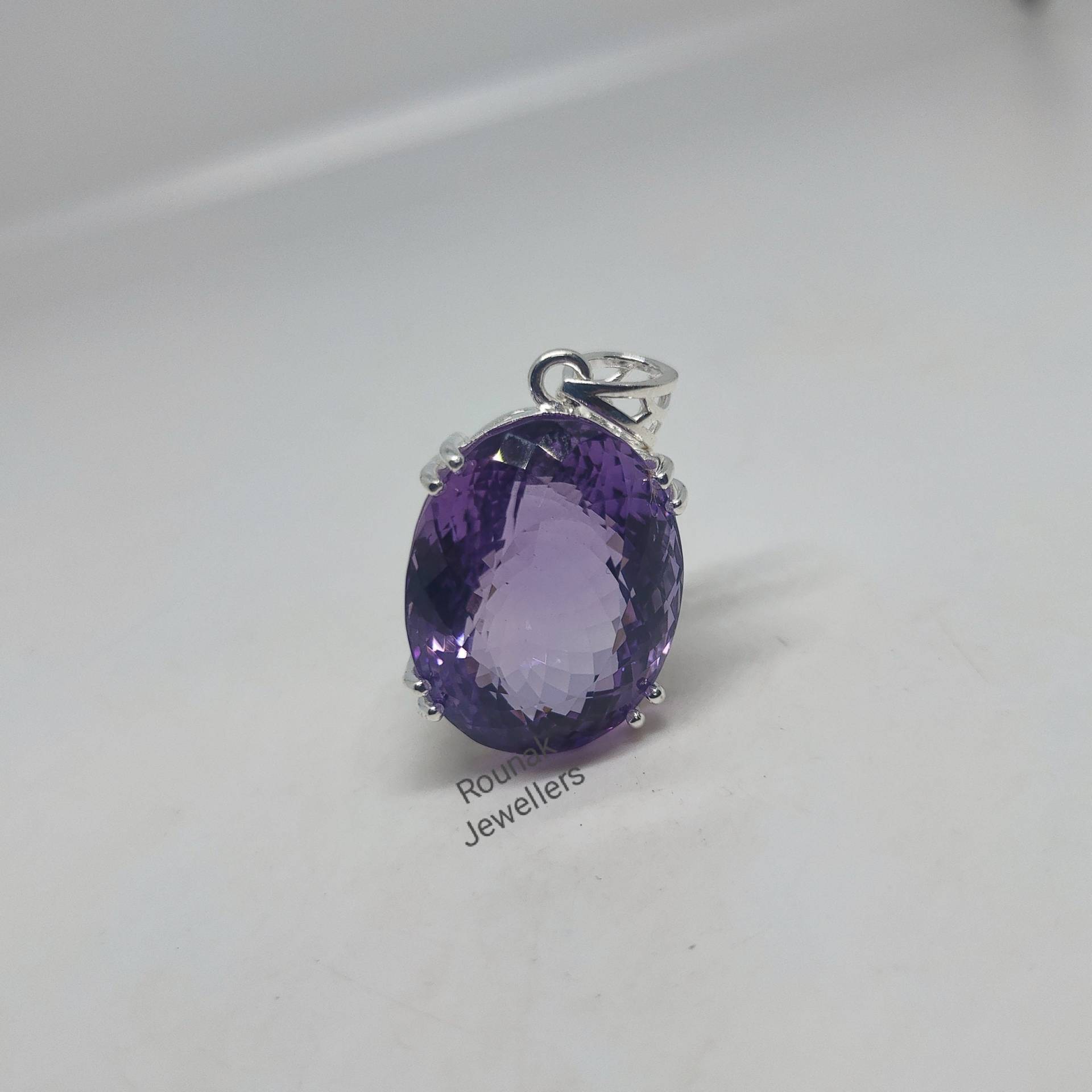 38, 80 Ct Amethyst-Anhänger, 925Er Sterlingsilber-Anhänger, Februar-Geburtsstein, Echter Edelstein-Anhänger, Weihnachtsgeschenk 38, 80 Ct Amethyst-Anhänger, 925Er Sterlingsilber-Anhänger, Februar-Geburtsstein, Echter Edelstein-Anhänger, Weihnachtsgeschenk von RounakJewellers
