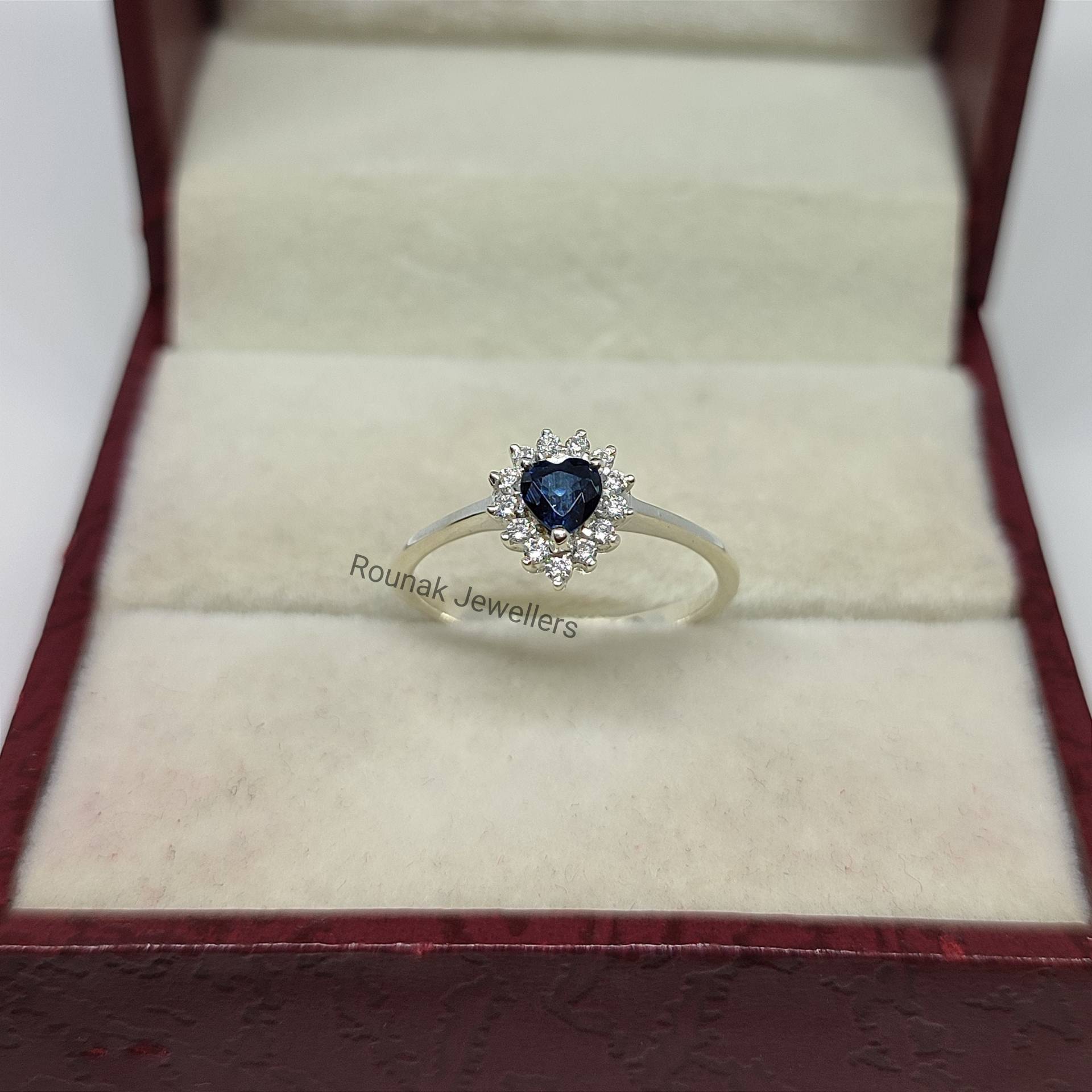 Blauer Saphir Ring, Art Deco Schmuck, 925 Sterling Silber, Cz Minimalist Natürlicher Geschenk Ring Für Sie von RounakJewellers