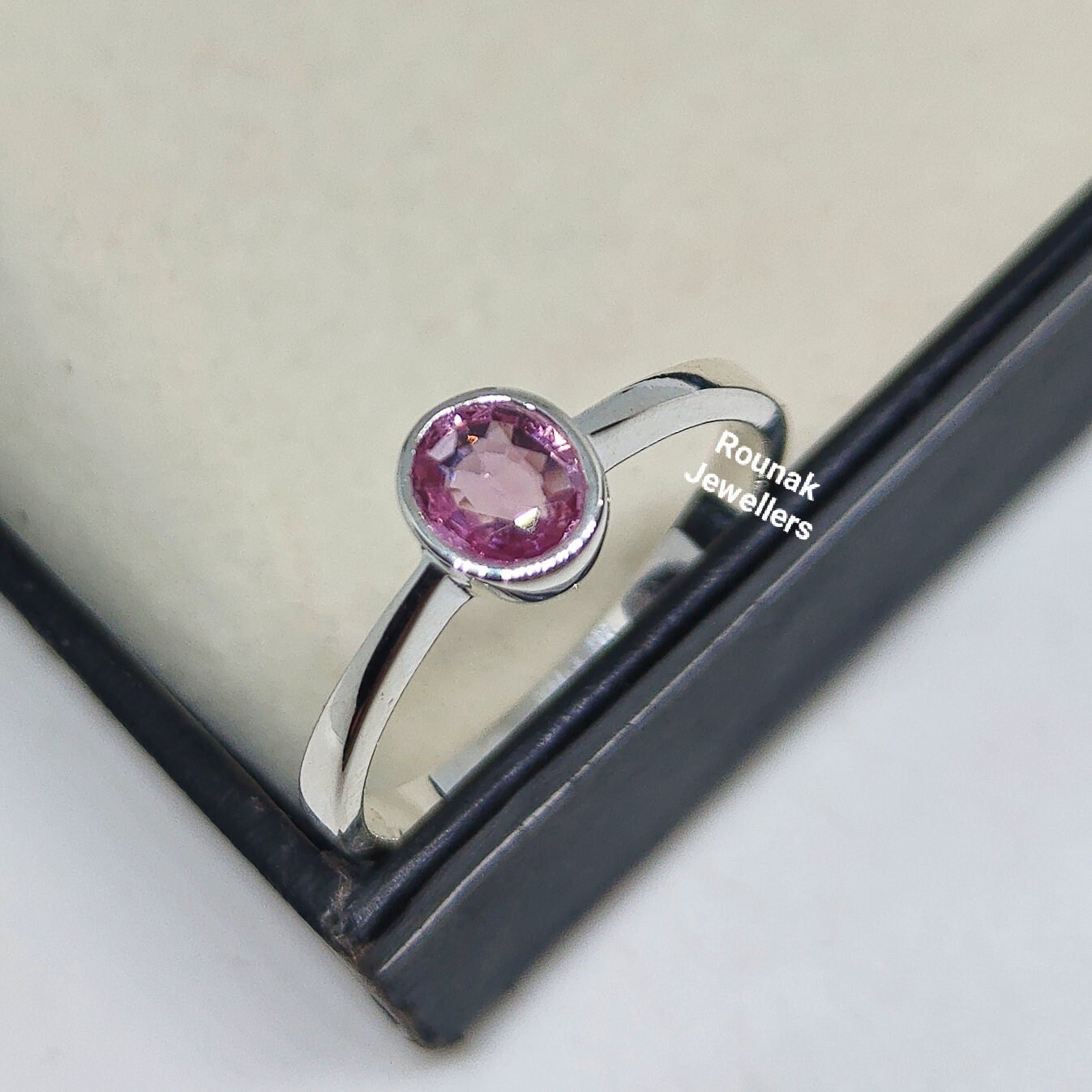 Echter Rosa Saphir Ring Minimalist Natürlicher 925 Sterling Silber Geburtsstein Zierliche Versprechen Frau Geschenk Ring von RounakJewellers