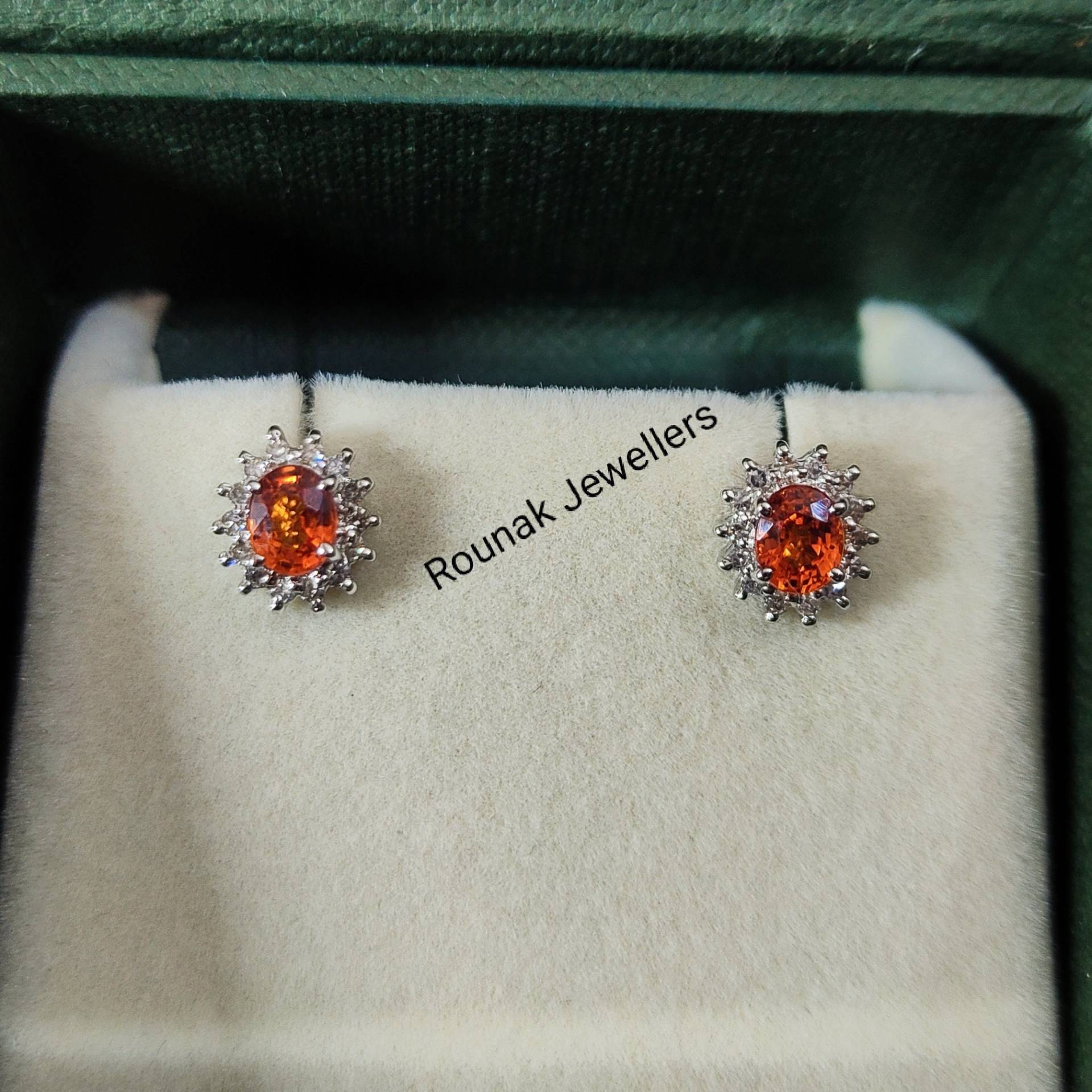 Natürliche Orange Saphir Ohrstecker, 925 Sterling Silber, Boho Minimalist Brautjungfern Geschenke, Geschenk Für Mama von RounakJewellers