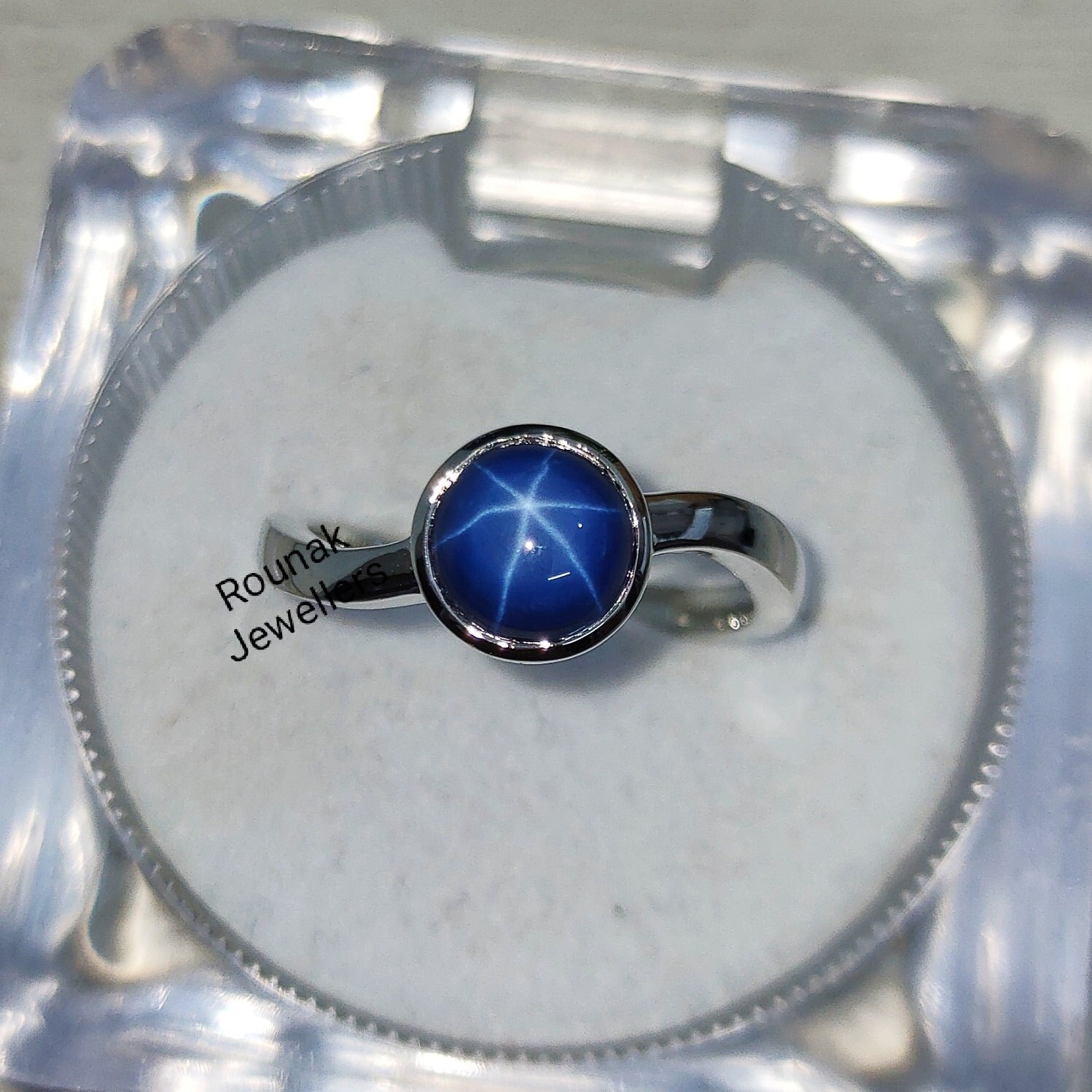 Runder Blauer Stern Saphir Ring, Zierlicher 925 Sterling Silber, Lindy Versprechen Frauen Geschenk Ring von RounakJewellers