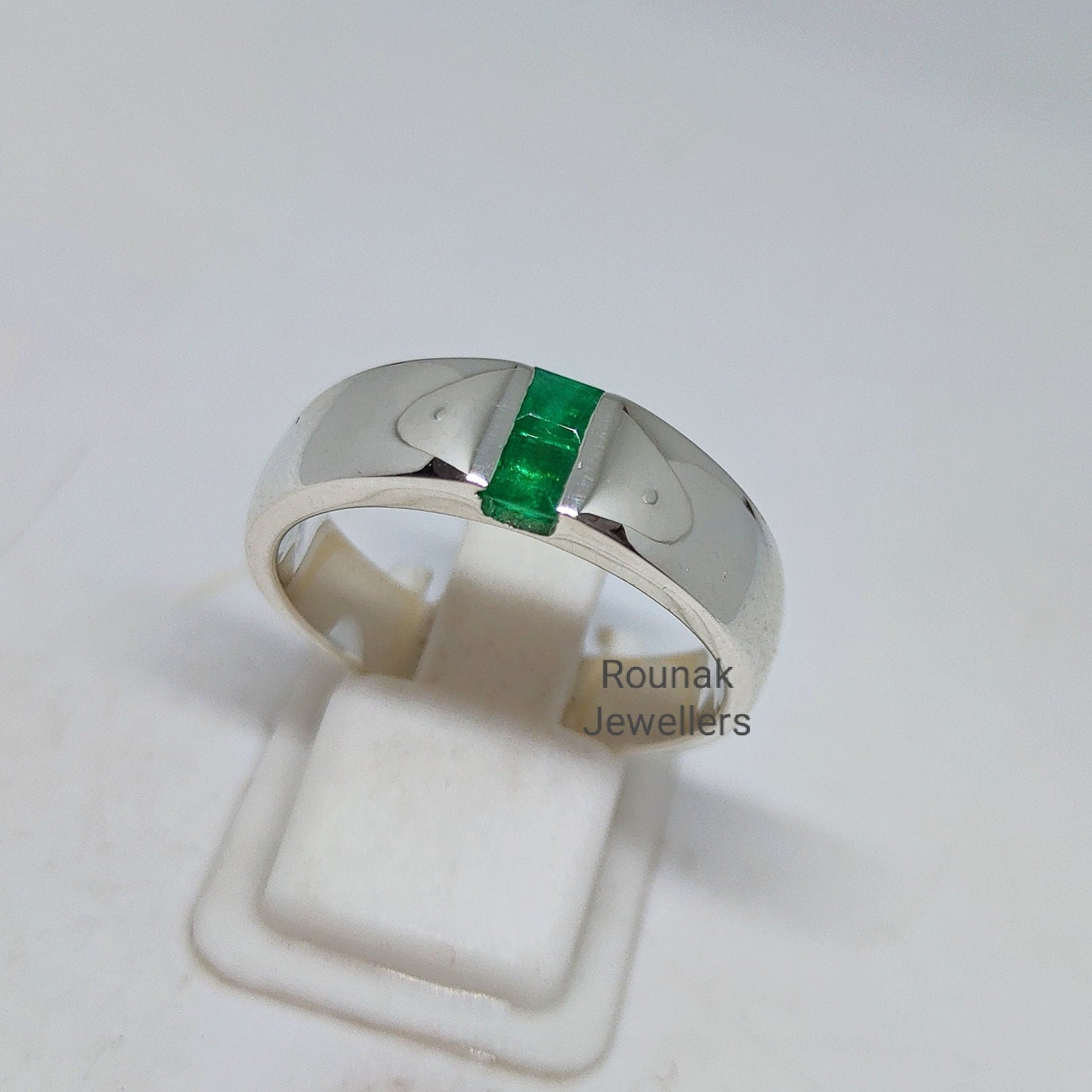 Smaragd Ehering, Solitär Ring, Massives 925 Silber Band, Edelstein Band Natürliches Hochzeitsband, Geburtstagsgeschenk Sie von RounakJewellers