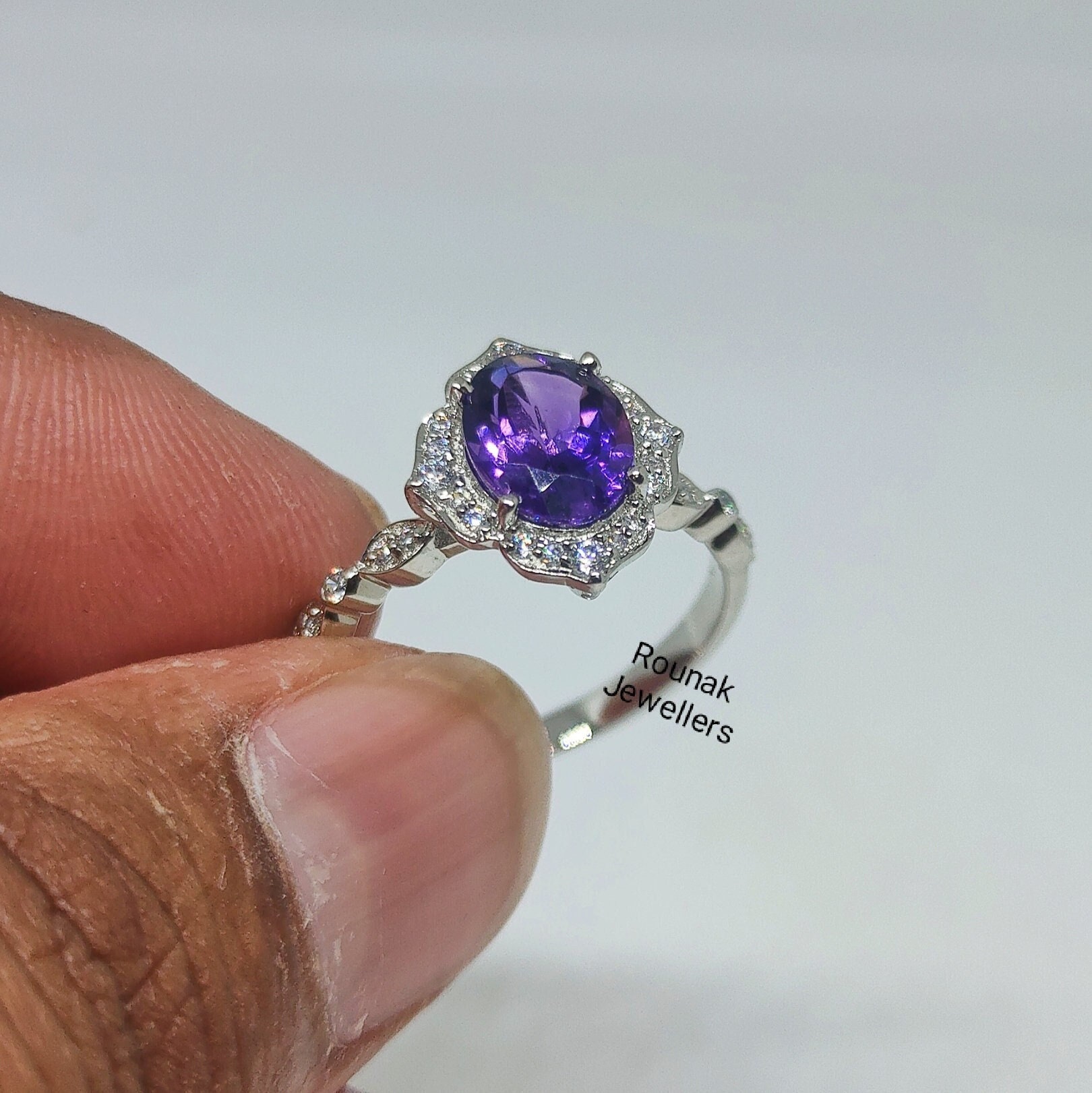 Vintage Amethyst Ring, Verlobungsring, Stapelring, 925 Sterling Silber, Natürlicher Versprechensring, Frauen Geschenk Ring von RounakJewellers