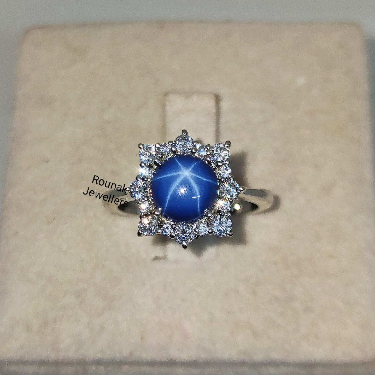 Vintage Blauer Stern Saphir Ring, Lindy 925 Sterling Silber, Runder Versprechen Frauen Geschenk Ring von RounakJewellers