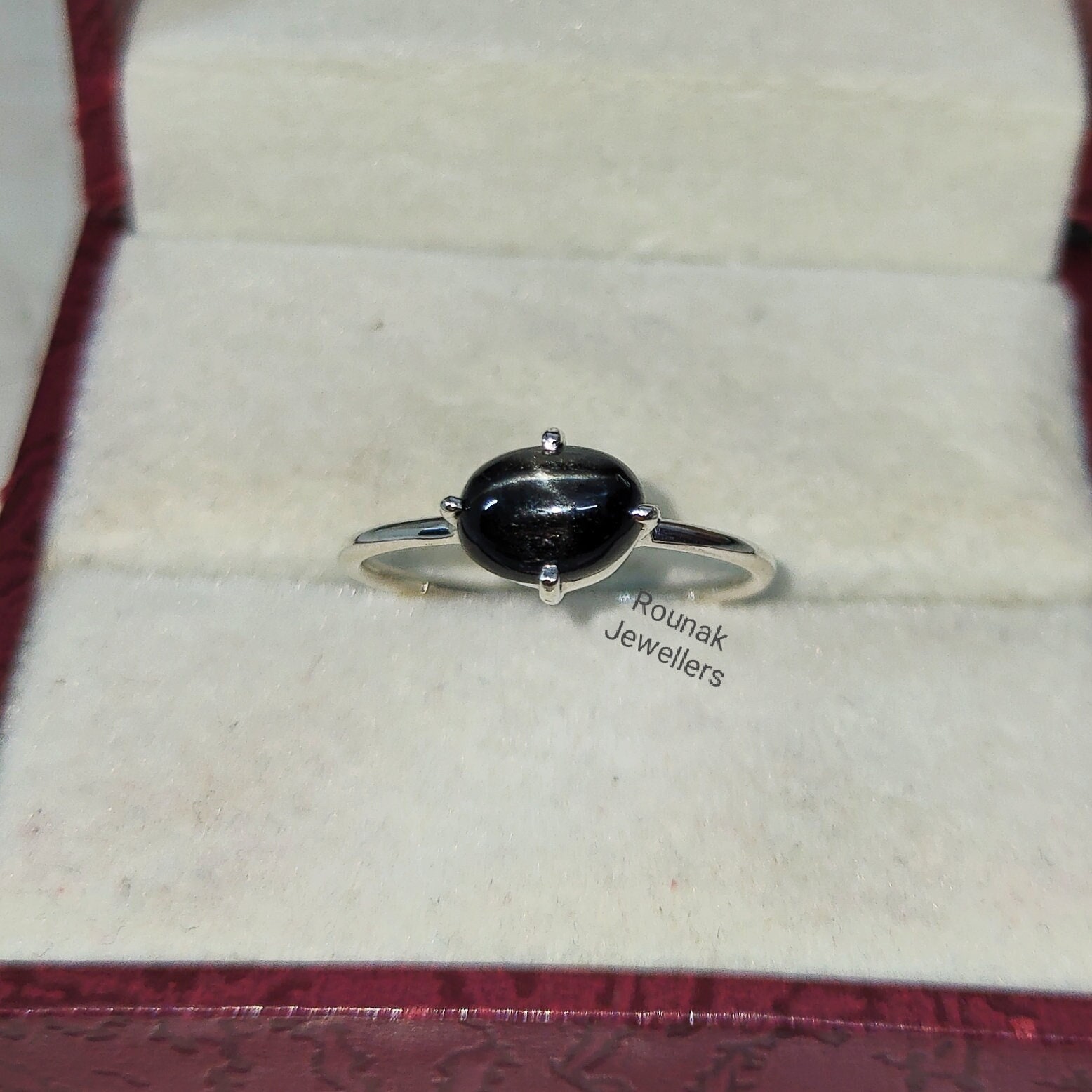 Zierlicher Ovaler Schwarzer Stern Ring, Edelstein Stapelring, 925 Sterling Silber, Echter Versprechen Geschenk Für Frauen von RounakJewellers