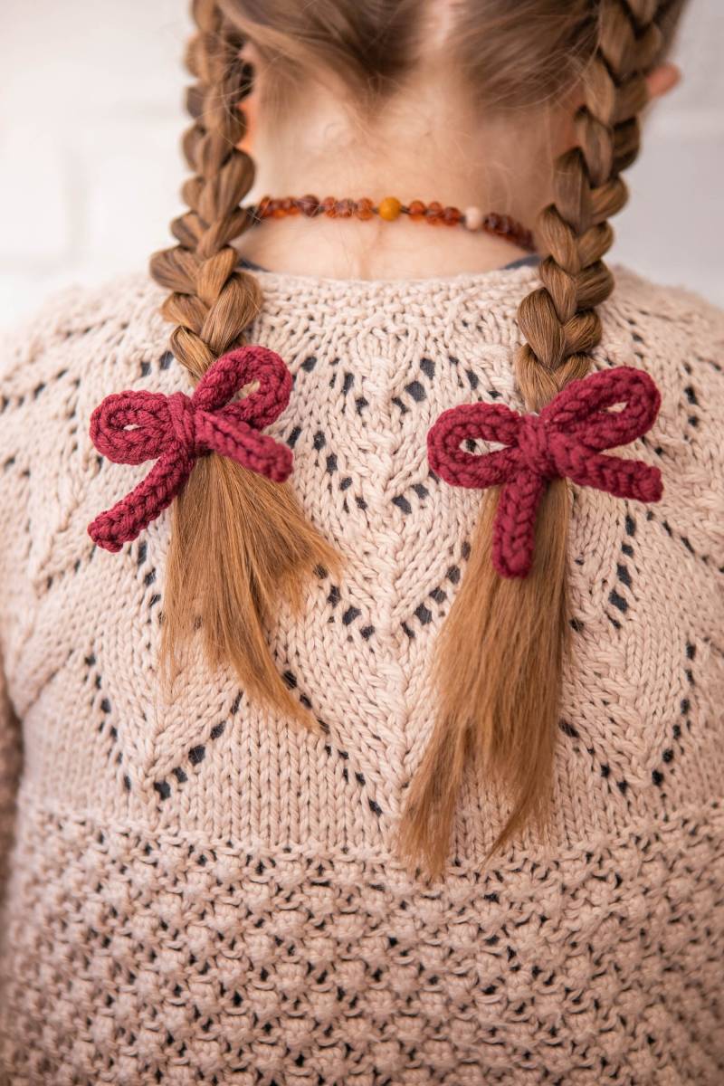 Handgestrickte Bögen von RountreeStitchery