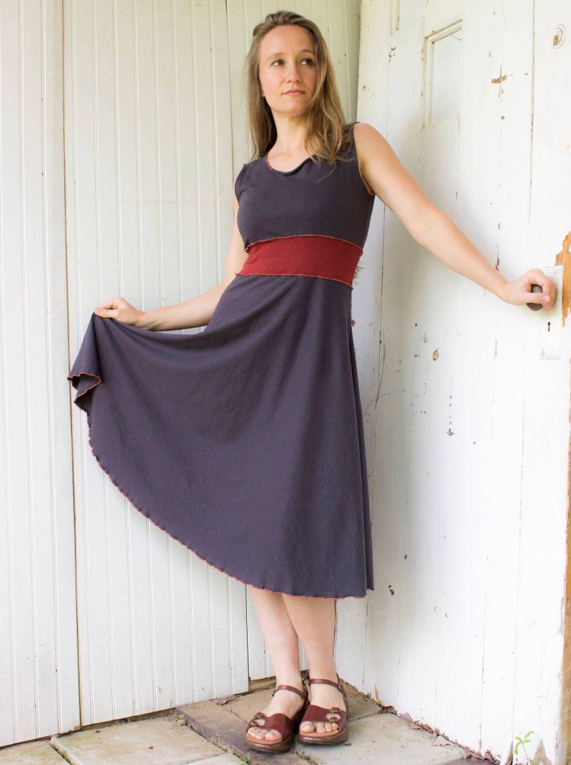 Ärmelloses Stretch-Hanfkleid Athena - Bio-Kleidung Auf Bestellung Ärmelloses Stretch-Hanfkleid Athena - Bio-Kleidung Auf Bestellung von RowanGreyClothing
