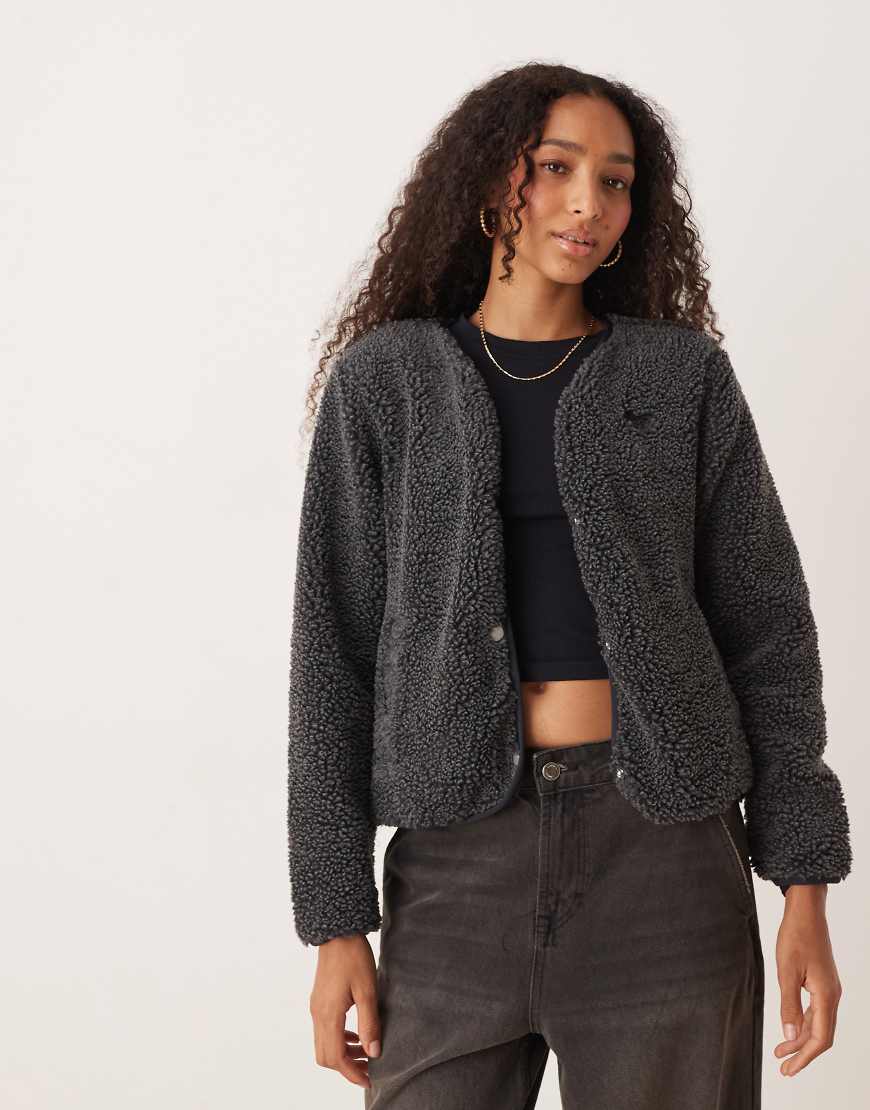 Roxy - Iconic Town - Fleecejacke in Phantom mit Knopfleiste-Schwarz von Roxy