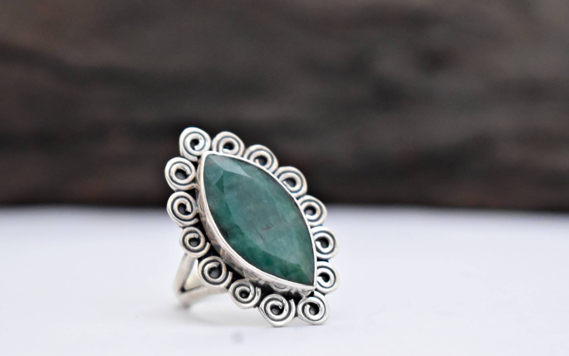 Smaragd Ring, Frauen 925Er Sterling Silber Natürlicher Grüner Statement Marquise Edelstein Geschenk Ring von RoyalJewelryHut