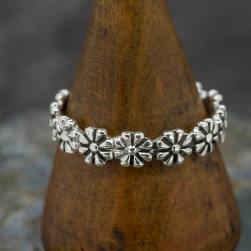Gänseblümchen Blume Ring|Silber Blumenring|stapelband Band von RoyalMileSilver