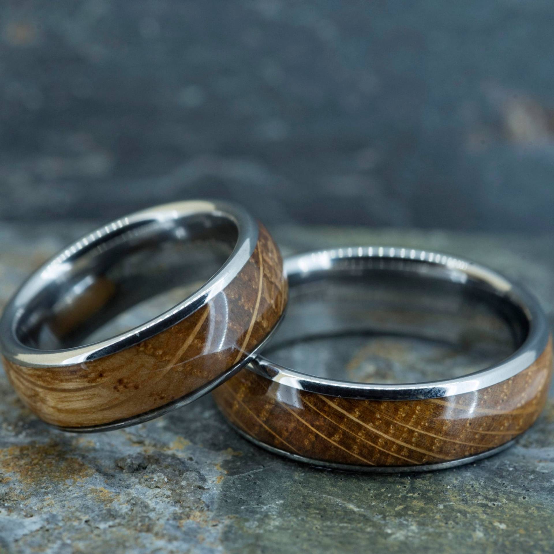 Whisky Fass Holz Wolfram Ring|Ehering| Verlobungsring | 8mm von RoyalMileSilver
