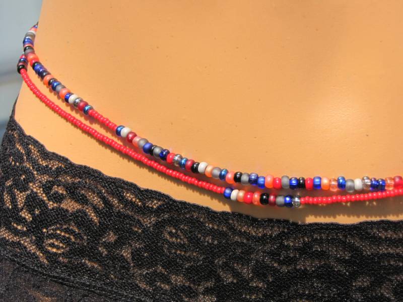 Disco Fever - Doppel | 2 Strand Waistbeads in Rot-Blau-Grau, Sterling Silber Verschluss Disco Fever - Doppel | 2 Strand Waistbeads in Rot-Blau-Grau, Sterling Silber Verschluss von RoyalWaistbeads