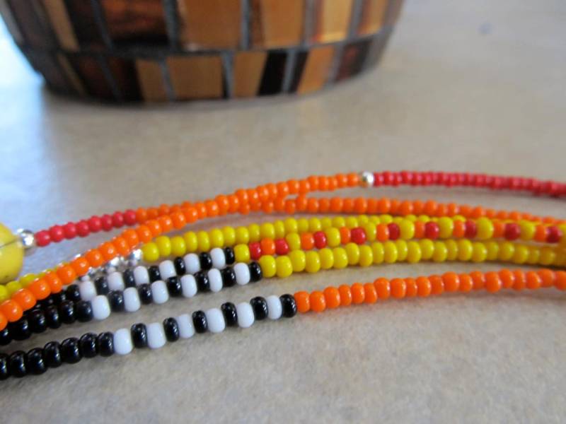 Tutti Frutti - 3Strand Taille Perlen Rot, Orange, Gelb Schwarz Und Weiß 3-Fach Strand Waistbeads Tutti Frutti - 3Strand Taille Perlen Rot, Orange, Gelb Schwarz Und Weiß 3-Fach Strand Waistbeads von RoyalWaistbeads