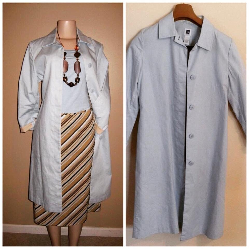 Hellblauer Gap Vintage Leichtwetter Trenchcoat Hellblauer Gap Vintage Leichtwetter Trenchcoat von RozzCloset