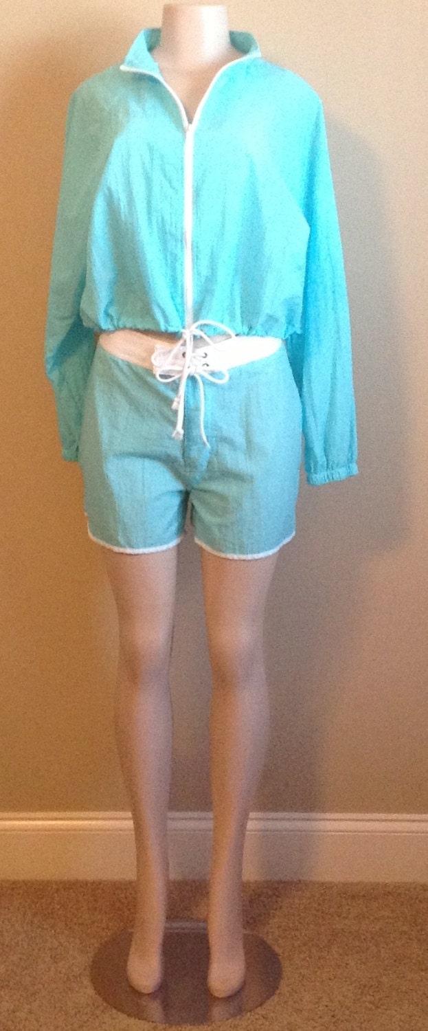 Marina Blue Jane Fonda Look Short Set Marina Blue Jane Fonda Look Short Set von RozzCloset