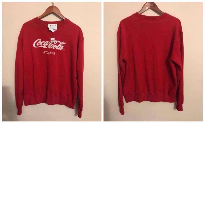 Original Atlanta Coca-Cola Sweatshirt Original Atlanta Coca-Cola Sweatshirt von RozzCloset