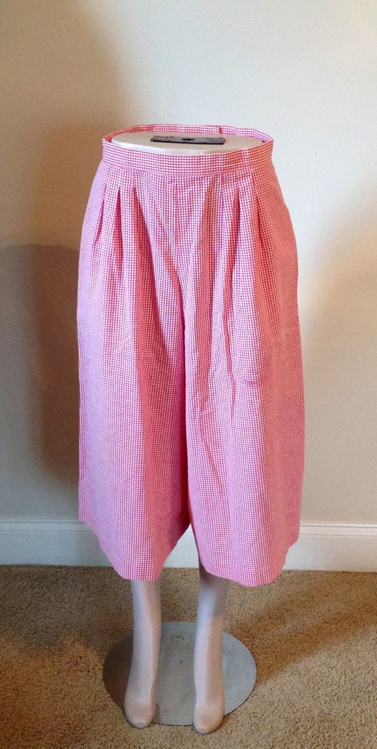 Plissee Vorne Rot & Weiß Klein - Kariert Gaucho Plissee Vorne Rot & Weiß Klein - Kariert Gaucho von RozzCloset