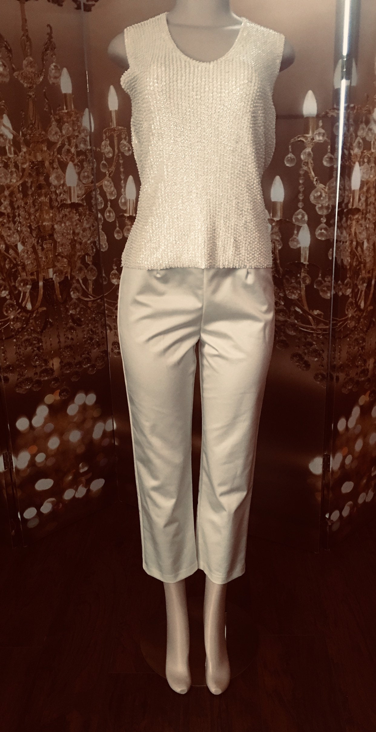 Trio Newyork Vintage 2Pp Cream Silk/Satin Set Sequin Top von RozzCloset