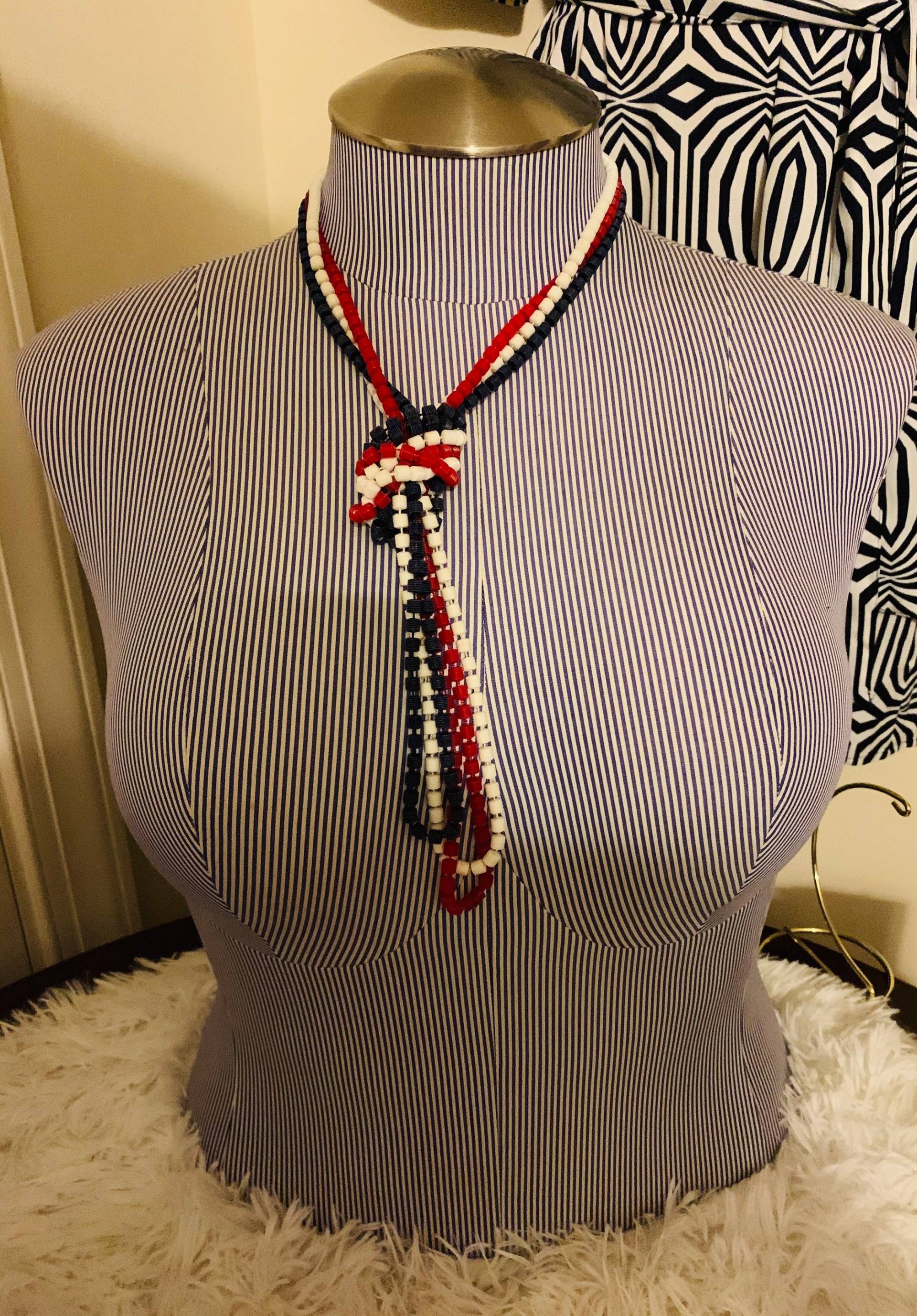 Vintage Rot Weiß Blau Perlen Vintage Rot Weiß Blau Perlen von RozzCloset