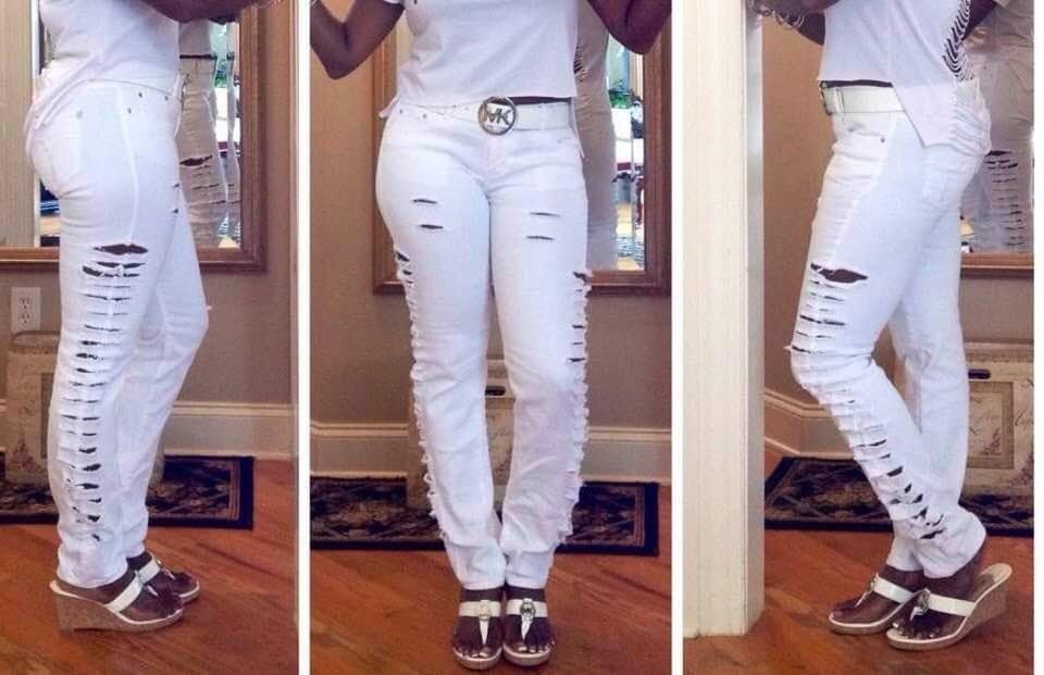 White Ripped Jeans Upcycle White Ripped Jeans Upcycle von RozzCloset