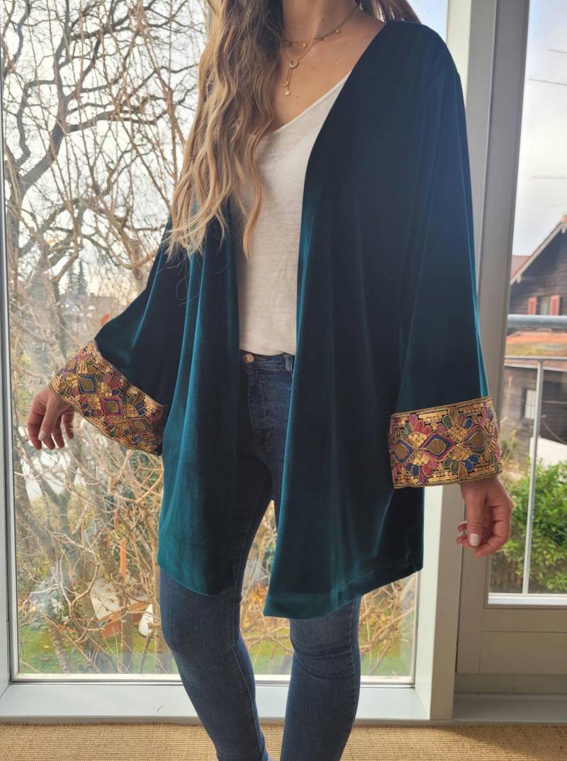 Dunkelgrüner Samt Cardigan Damen, Blazer, Altrosa Kimono, Embroidered Kimonojacke, Oversized Jacke, Schwarz Ethno Cardigan von RubyLines