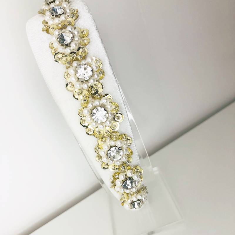 Haarreif , Elegant Headpiece, Gift For Her , Haar Schmuck, Hair Accessories , Party Jewelry Women Gift, Weiß Samt von RubyLines