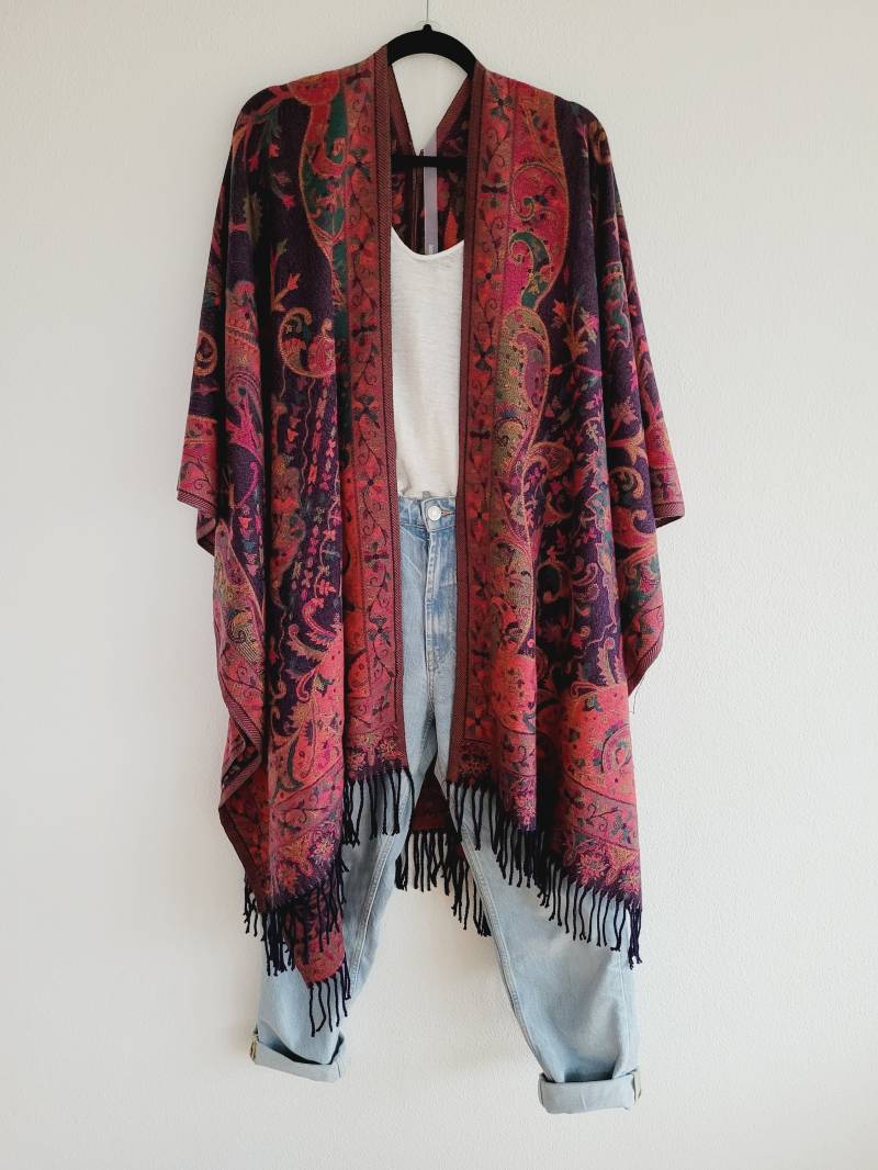 Unisex Warm Cardigan With Paisley Print, Thick Cardigan, Spring Boho Pink Purple Green Jacket von RubyLines